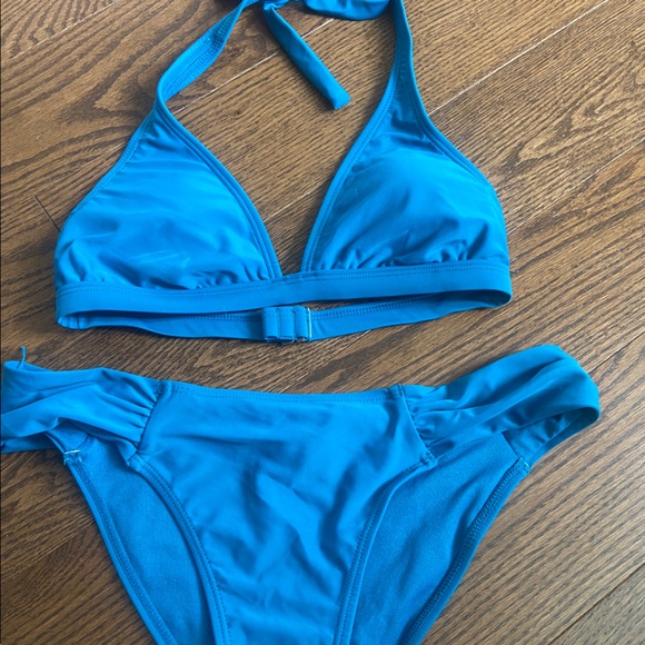 Blue roxy bikini - Picture 1 of 3